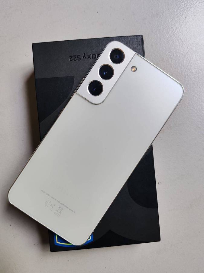 Samsung Galaxy S22 5G 256GB Phantom White