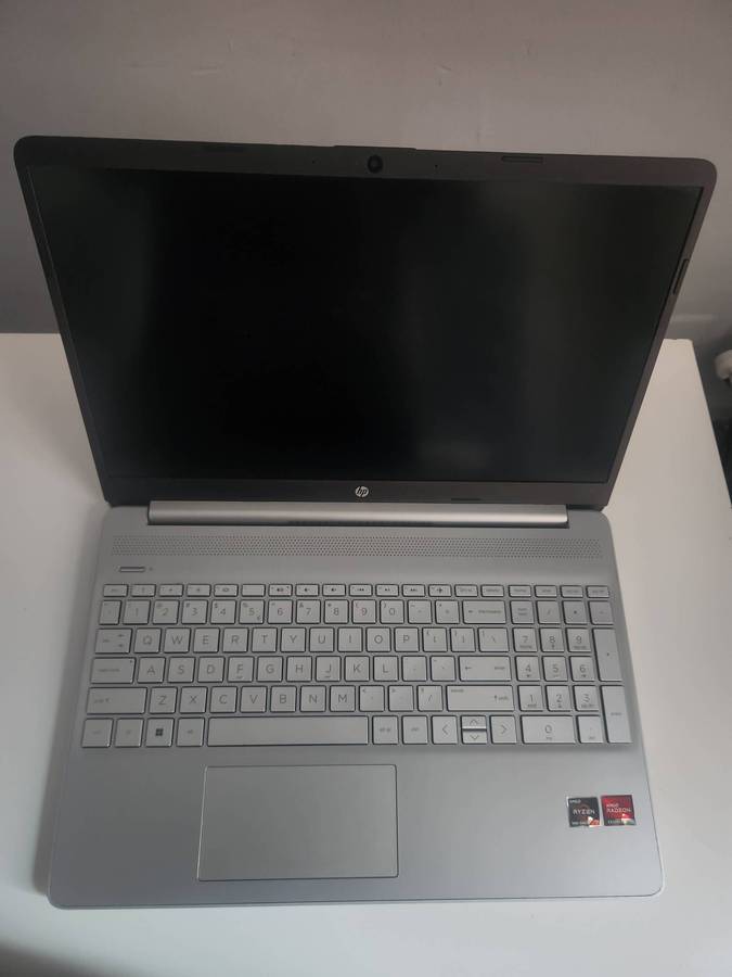 HP 15s-eq2015ni Laptop Ryzen 7 5700U 8GB RAM 512GB SSD