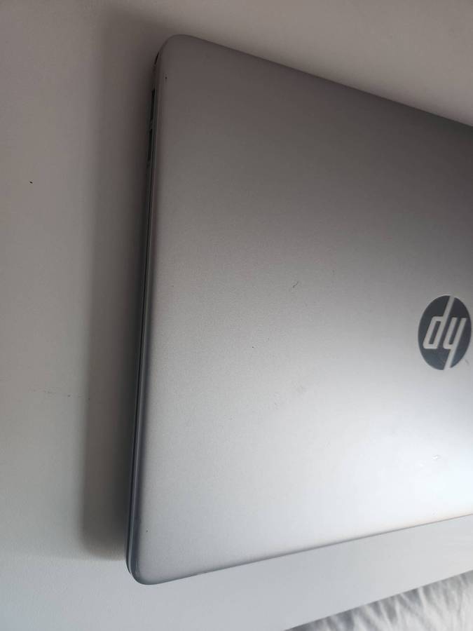 HP 15s-eq2015ni Laptop Ryzen 7 5700U 8GB RAM 512GB SSD