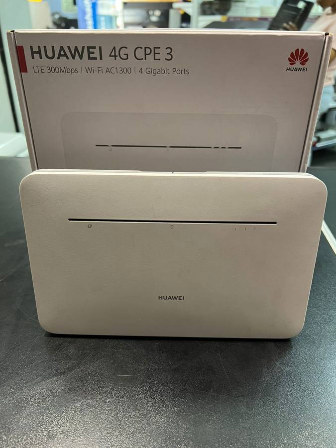 HUAWEI 4G CPE 3 LTE Wi-Fi Router - Accepts SIM Card