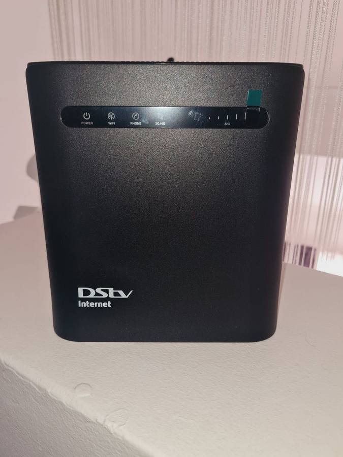 DSTV Router - ZTE 4G Wireless Router LTE 300Mbps CAT4 MF286R