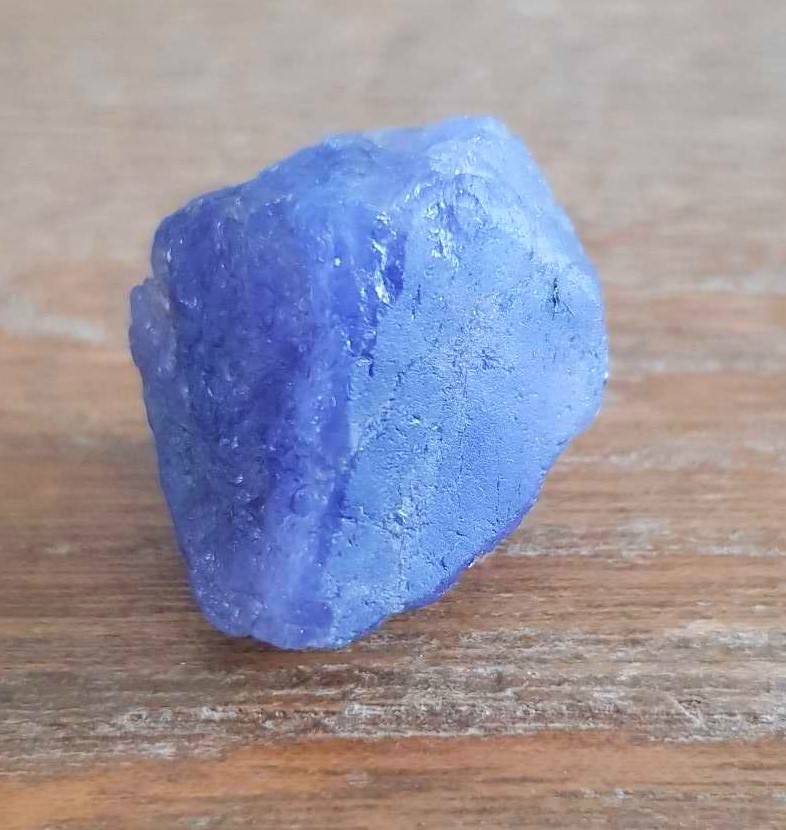 TANZANITE 67.22Cts. NATURAL VIOLET BLUE  ROUGH