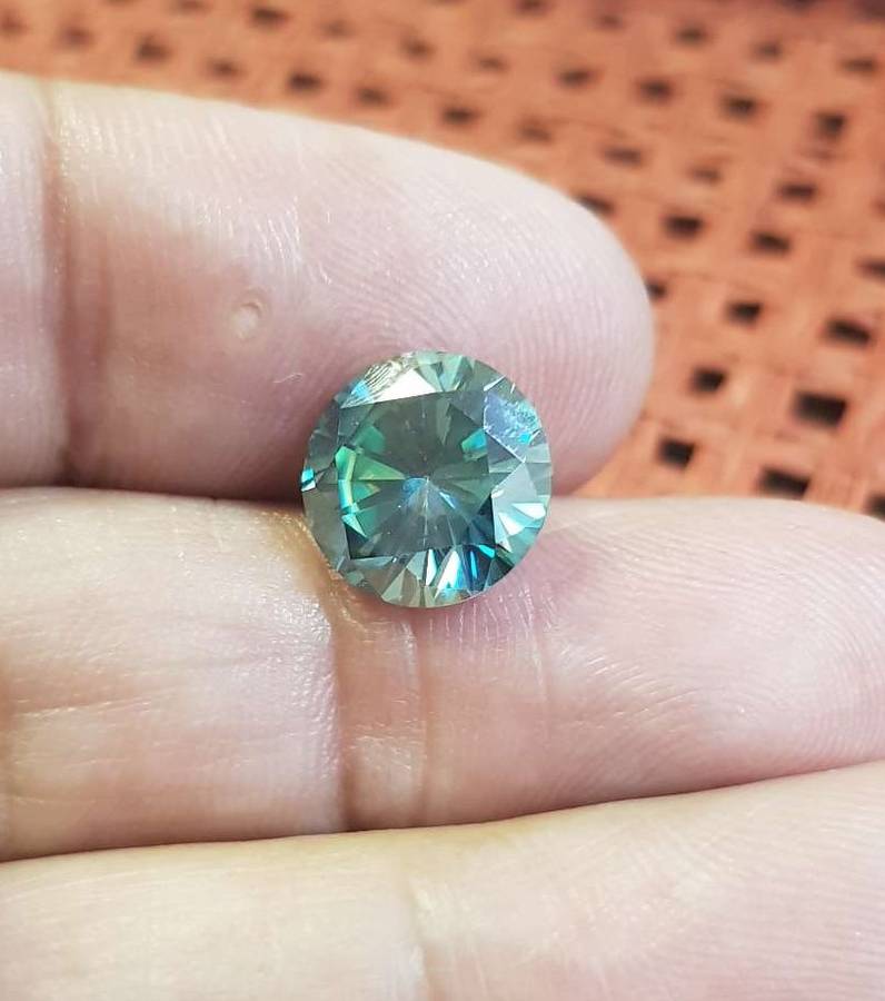 3.96ct MOISSANITE ROUND  **PEACOCK BLUE** VVS1  COLOUR  LOOSE GEM