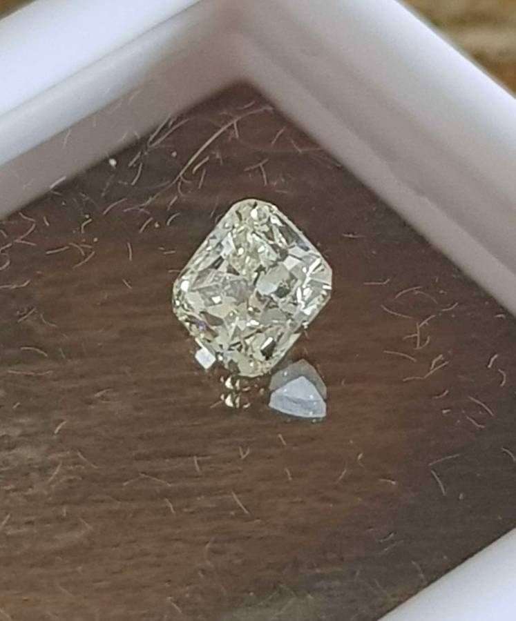 0.55cts Diamond Cushion Cut VS1 / I Fancy Yellow**Certified**