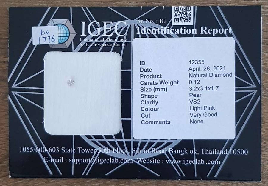 0.12cts Diamond Pear Cut VS2 Light Pink  **CERTIFIED**