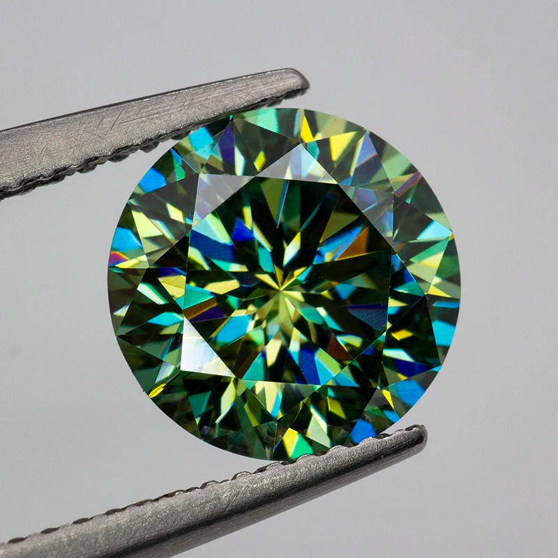 Moissanite 1Cts Green **Plum Blossom Cut**  VVSI Round Brilliant Cut - GRA Certified