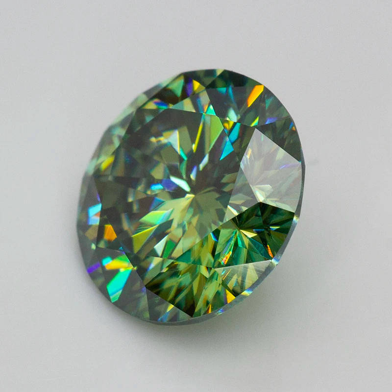Moissanite 1Cts Green **Plum Blossom Cut**  VVSI Round Brilliant Cut - GRA Certified