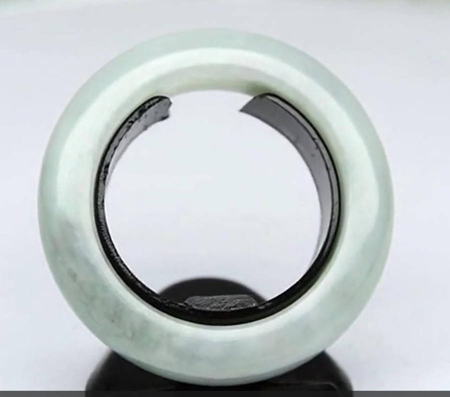 21.75ct Green Jade -Gem Ring Untreated Myanmar  Size 7.25 Natural