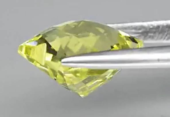 3.38ct Snowflake Lemon Quartz 11.2x9,7mm VVS Natural  - Brazil Gemstone