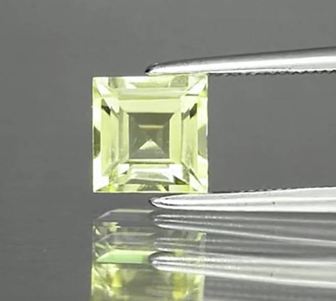 1.03ct Lemon Quartz 6x6mm VS Square Natural - Brazil