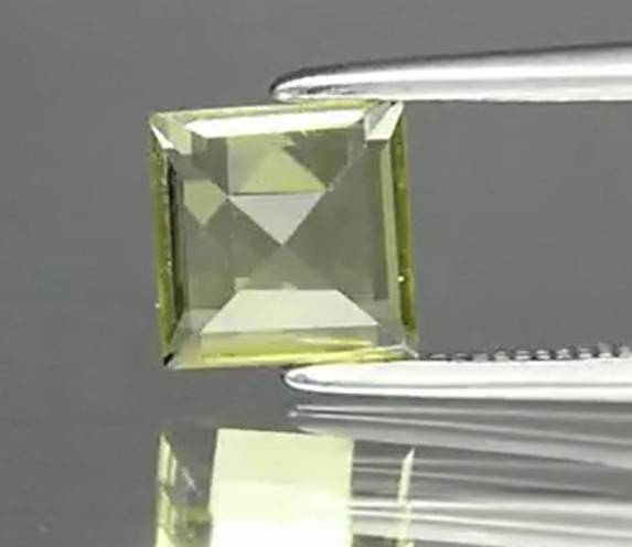 1.03ct Lemon Quartz 6x6mm VS Square Natural - Brazil