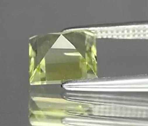 1.03ct Lemon Quartz 6x6mm VS Square Natural - Brazil