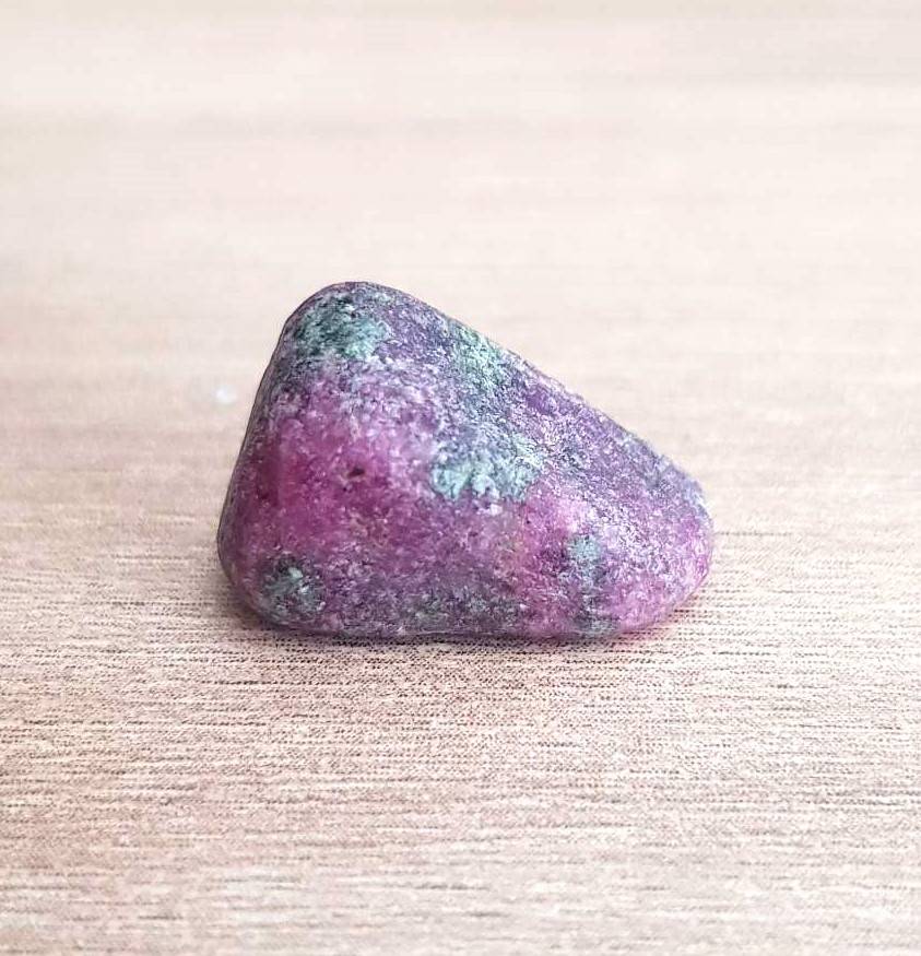 14.35Ct.  Ruby Zoisite Rough Top Purplish Red Natural