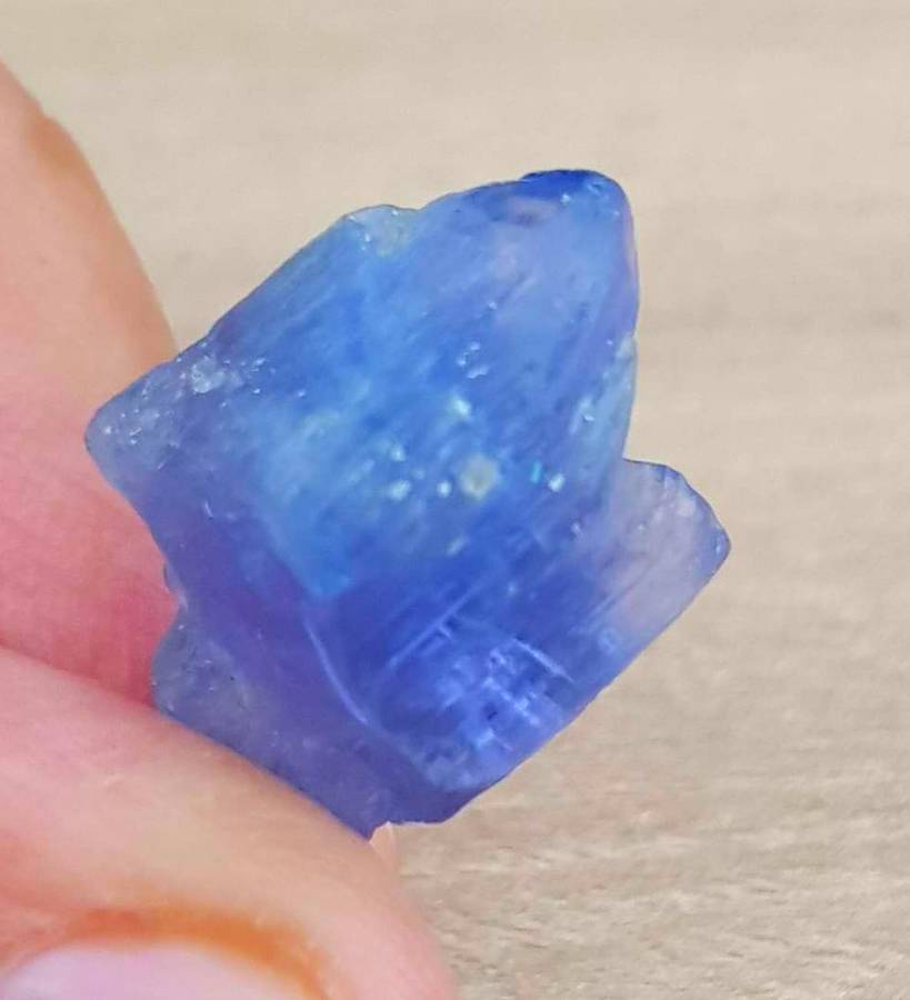 TANZANITE 21.32Cts. NATURAL VIOLET BLUE  ROUGH