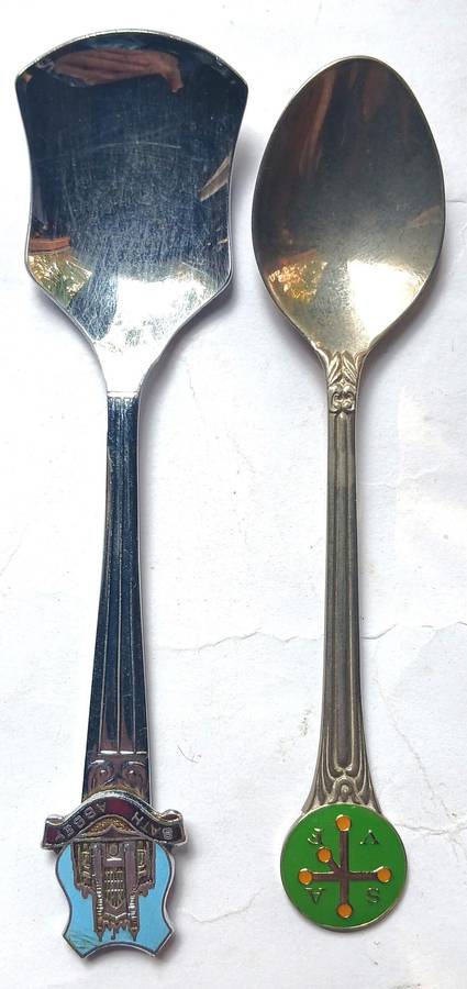 7 x Souvenir Spoons & Butter Knife (International)