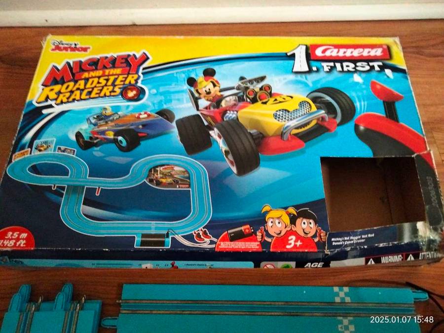 Late entry! Carerra First slot car set for kids