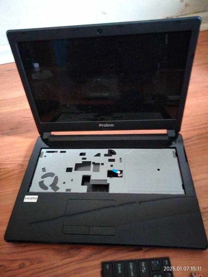 Late entry! 2 x laptops for parts (read description)