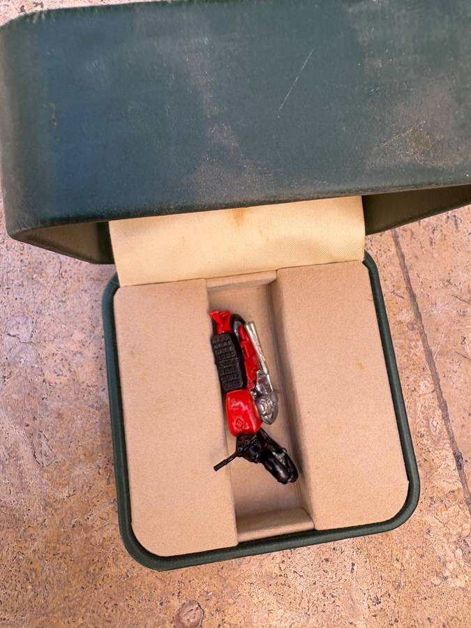 Vintage Lesney Honda motor bike 1974 diecast hondorora