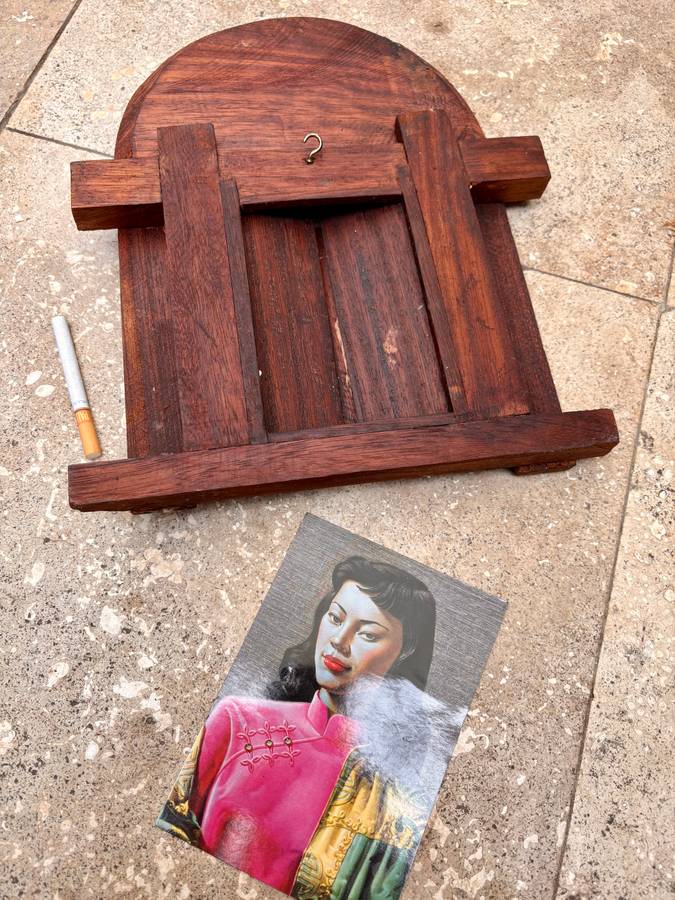 Vintage wood barn door discreet picture frame