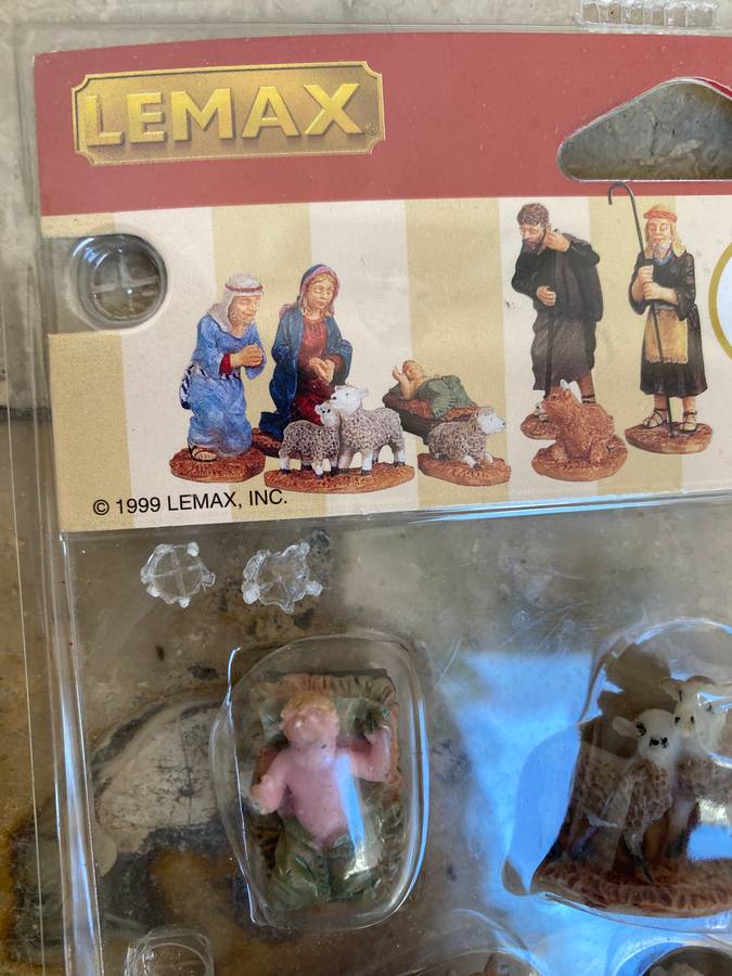 Vintage Lemax nativity  figures set of 8  #92351
