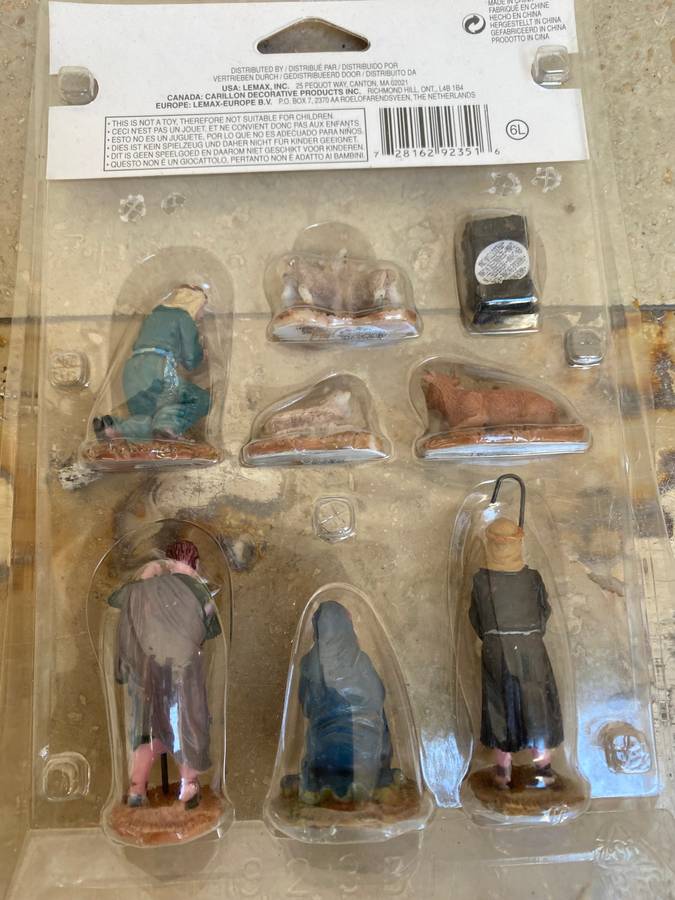 Vintage Lemax nativity  figures set of 8  #92351