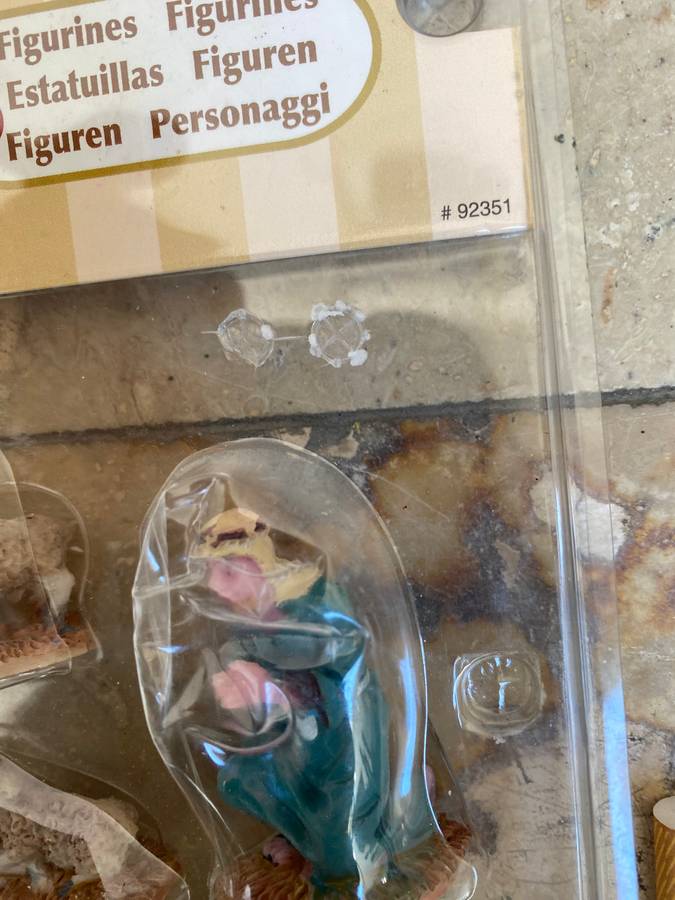 Vintage Lemax nativity  figures set of 8  #92351