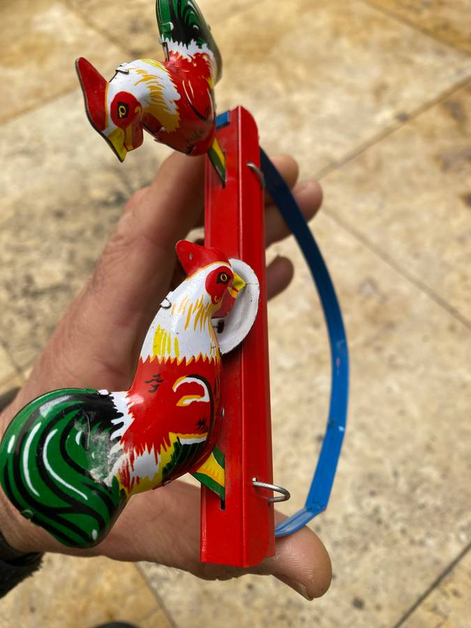 Vintage chicken feed tin toy cock hen rooster squeeze mechanical