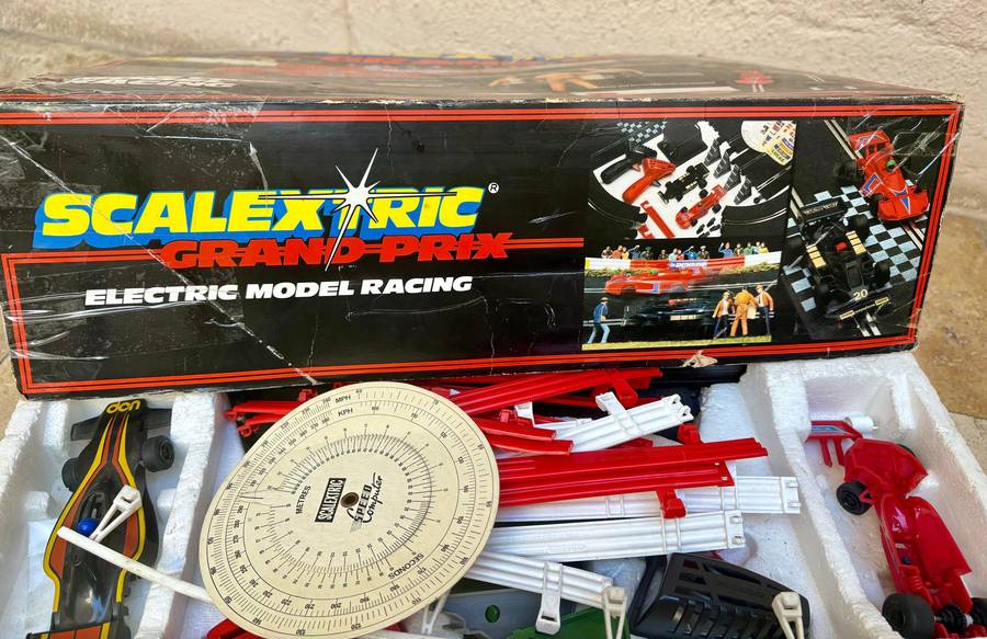 Scalextric Grand Prix vintage set sold as spares