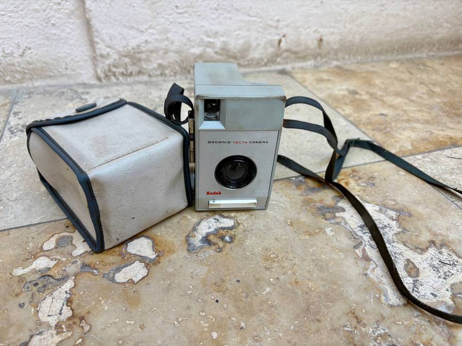 Vintage Kodac Brownie Vectra 127 roll film box camera 1960s