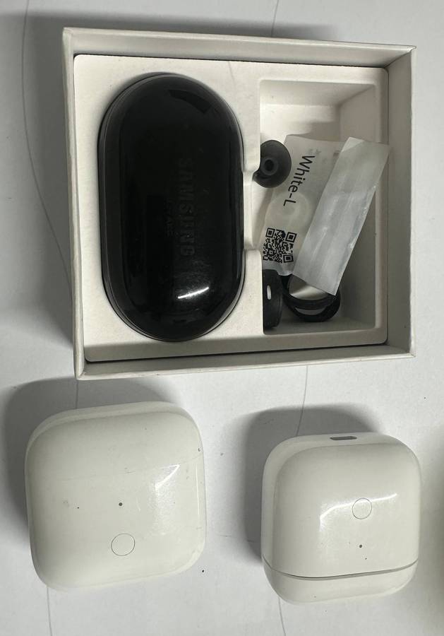 SPARES BUNDLE - 2 X REDMI BUDS 3 + 1 X BUDS PLUS