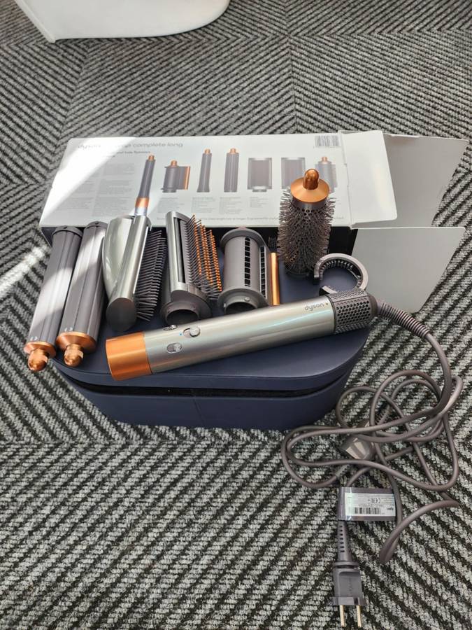 Dyson Airwrap styler