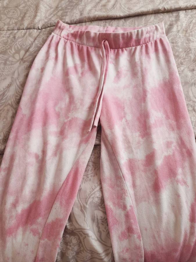 Pink tie dye sweater pants (Second-hand) Only been worn once