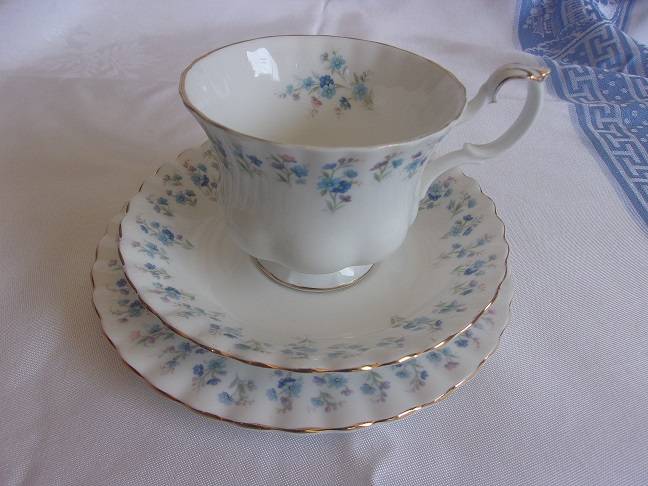 Vintage Royal Albert "Memory Lane" tea trio