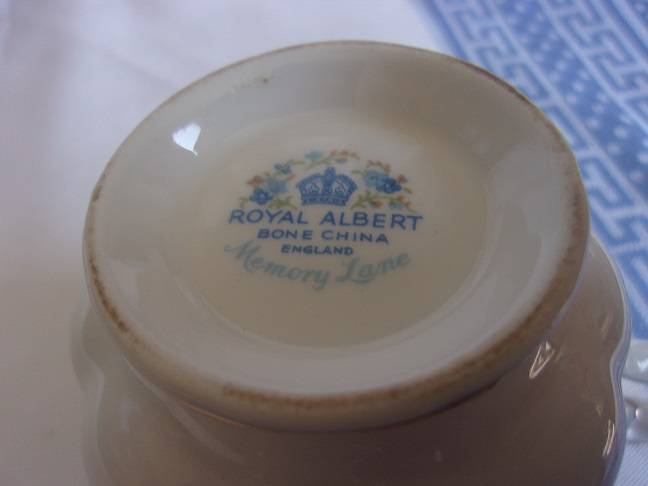 Vintage Royal Albert "Memory Lane" tea trio