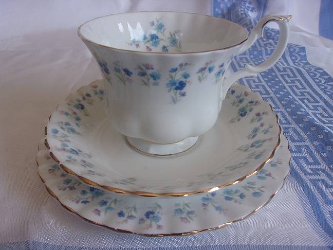 Vintage Royal Albert "Memory Lane" tea trio