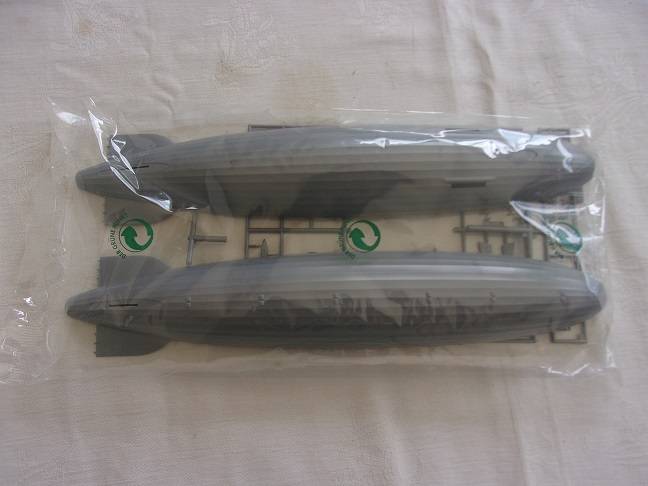 Revell 1:720 Luftschiff LZ 130 Graf Zeppelin 11 model plane kit - 04823