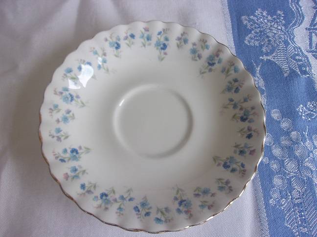 Vintage Royal Albert "Memory Lane" tea trio