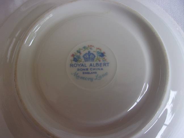 Vintage Royal Albert "Memory Lane" tea trio