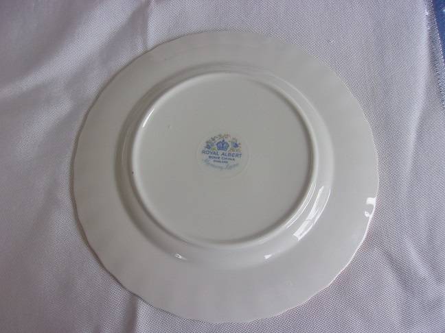 Vintage Royal Albert "Memory Lane" tea trio