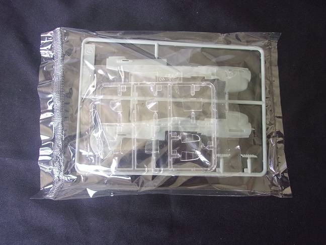 Academy 1:72 scale P-40M/N & Airfix Lockheed Hudson 1 model plane kits for 1 bid