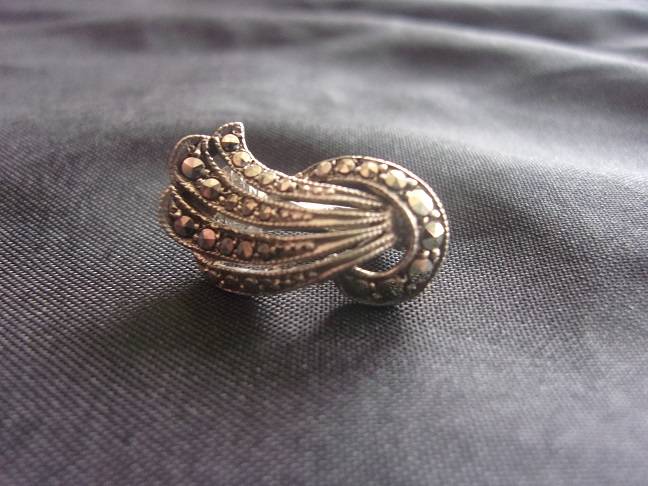 Vintage Sterling silver bracelet & 2 pairs earrings fir 1 bid - 36.3g