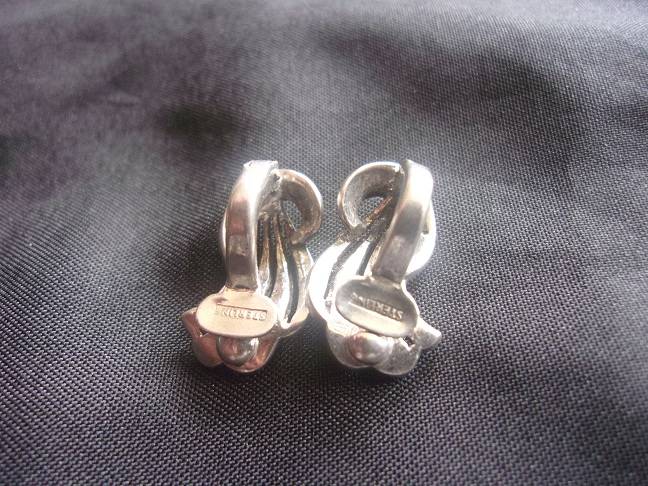 Vintage Sterling silver bracelet & 2 pairs earrings fir 1 bid - 36.3g