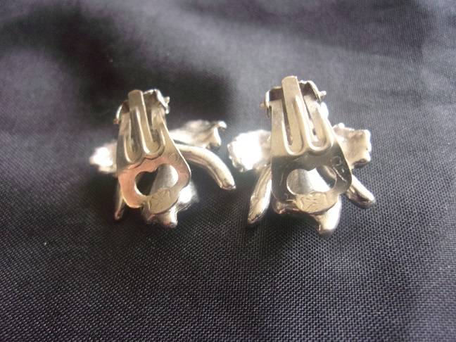 Vintage Sterling silver bracelet & 2 pairs earrings fir 1 bid - 36.3g