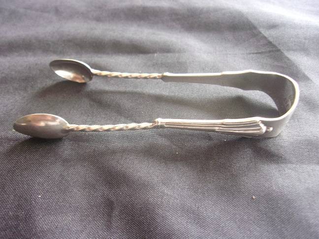 Lot of antique/ vintage Sterling silver cutlery items for 1 bid. - 87.7g