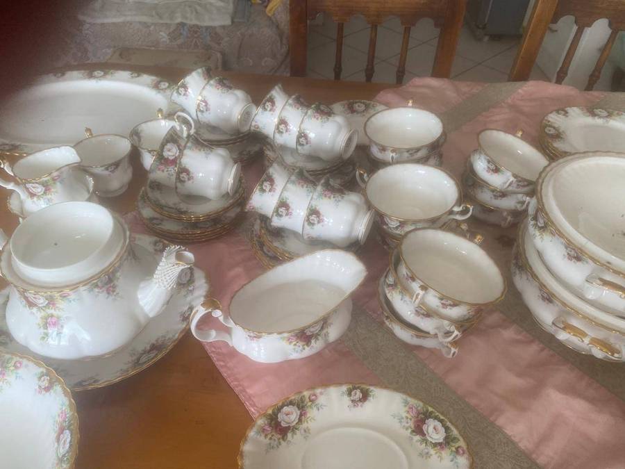 Royal Albert Stunning Rare Vintage Celebration Pattern Dinner Set and Tea Set
