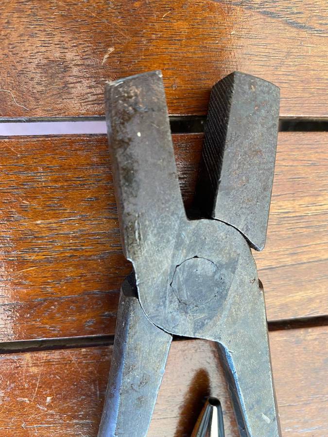 Heavy Flat Bit Forging Tong.