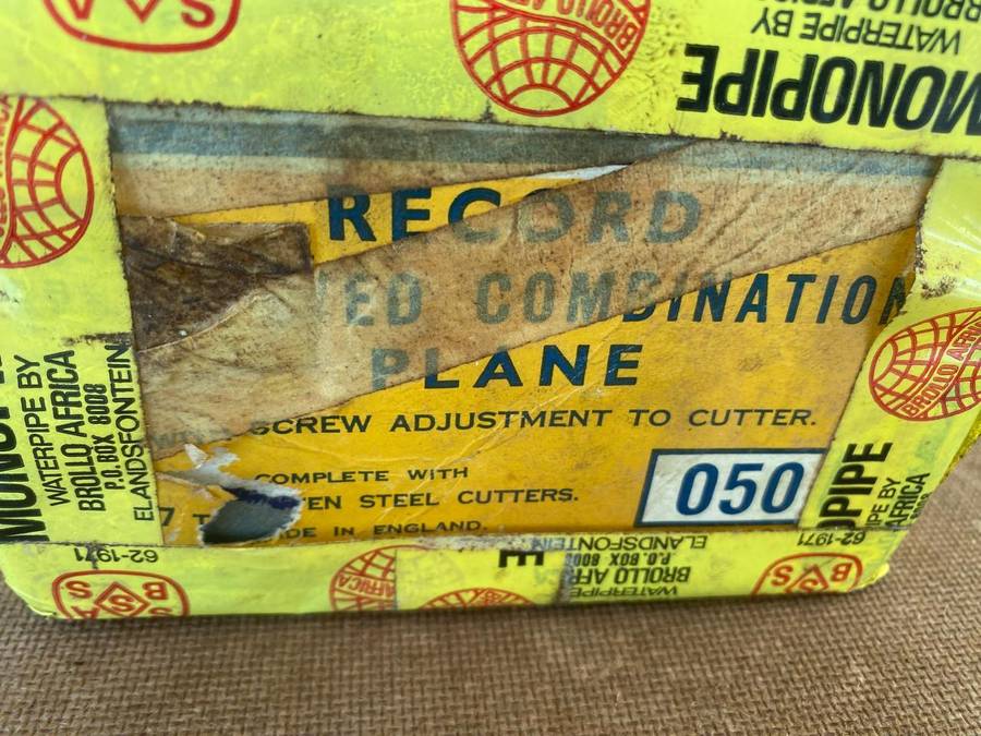 Record No. 050 Multiplane Complete with 17 Tungsten Steel Cutters.