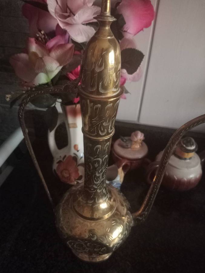 VINTAGE 35CM INDIAN BRASS VASE