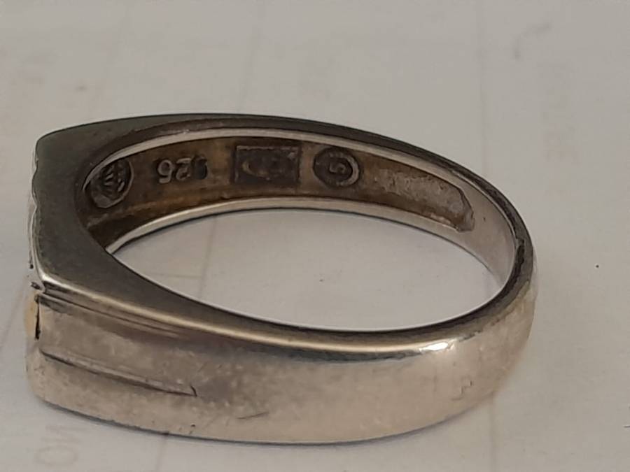 MENS 925 SILVER.GOLD HALMARK  RING WITH SMALL DIAMOND