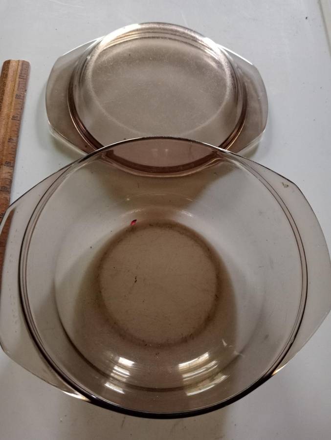 VINTAGE SMOKEY GLASS BOWL WITH LID